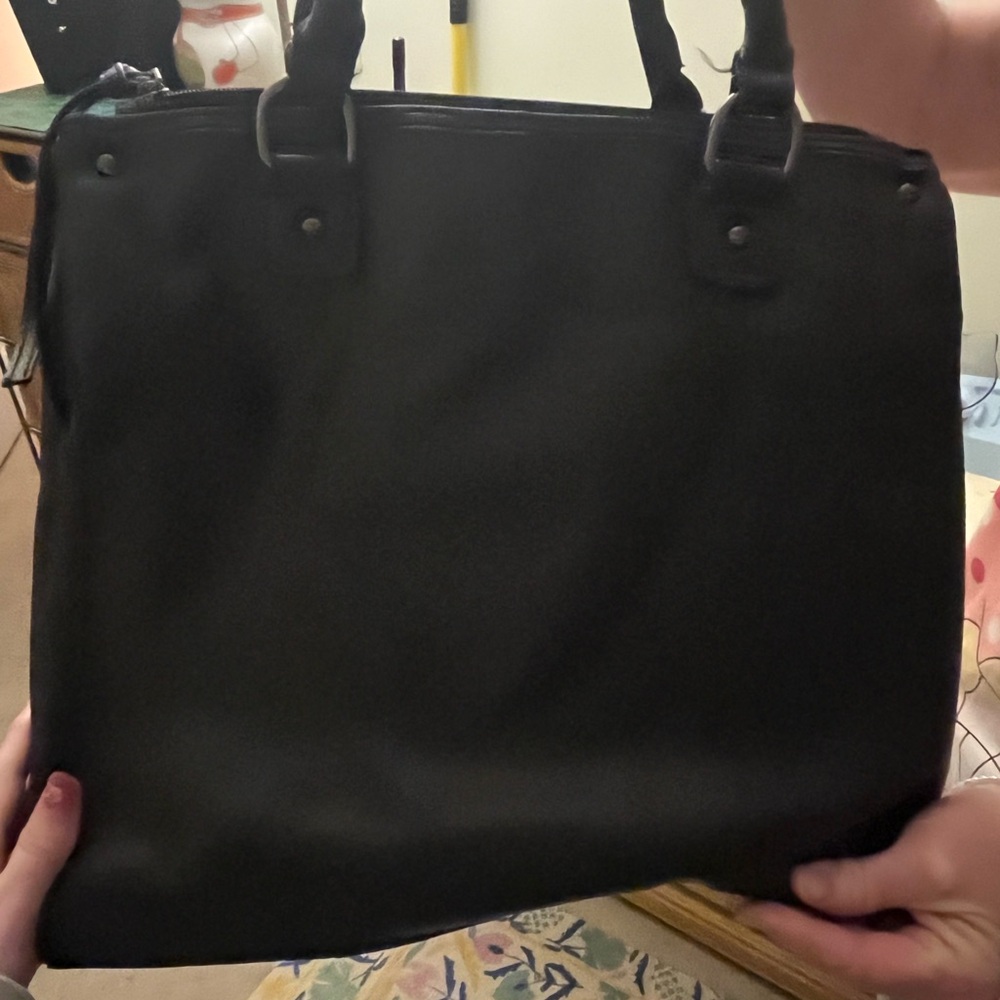 Stylish Black and Cream Striped Bag - Picture 4 of 5